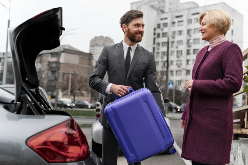 Why Tourists Should Pre-Book Heathrow Airport Taxis in 2025